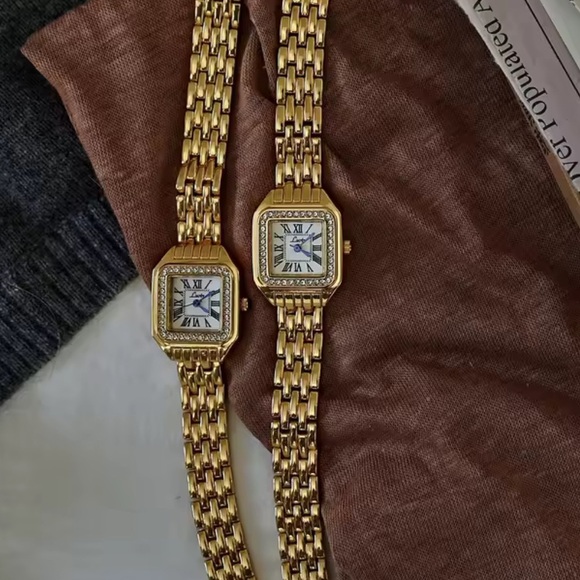 Panthere Classic Gold Crystal Stainless Steel Gold Watch - Picture 16 of 16